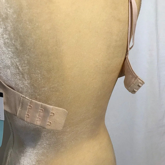 Dorina NWT Wirefree Moulded Soft Bra Women 36A - Picture 6 of 9